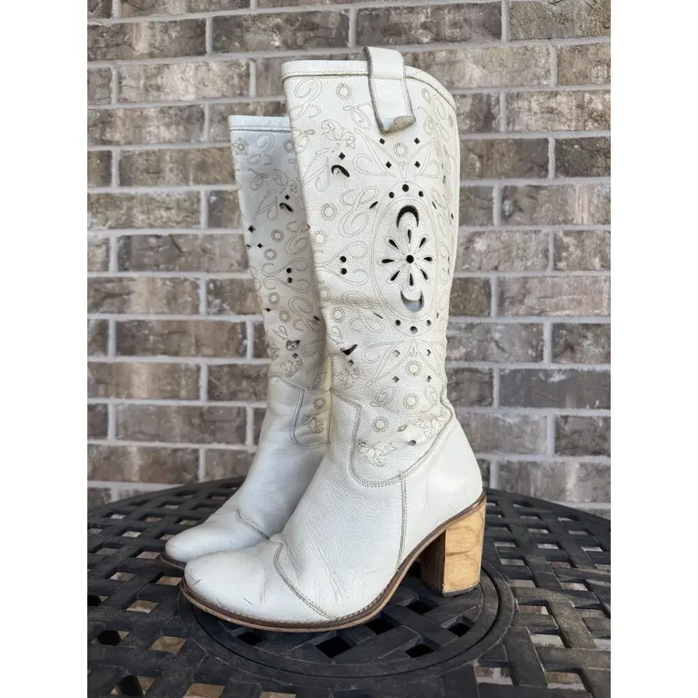 Vintage Ivory Cutout Celestial Cowboy Spanish Western Boots EU 38 / US 7.5